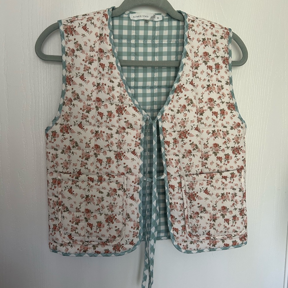 Altar'd State Floral Print Quilted Vest